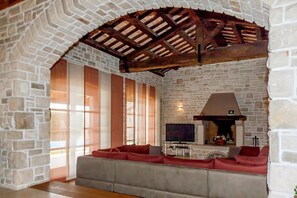 Interior - Fantastic villa up to 12 persons with sea view. (Kastelir)