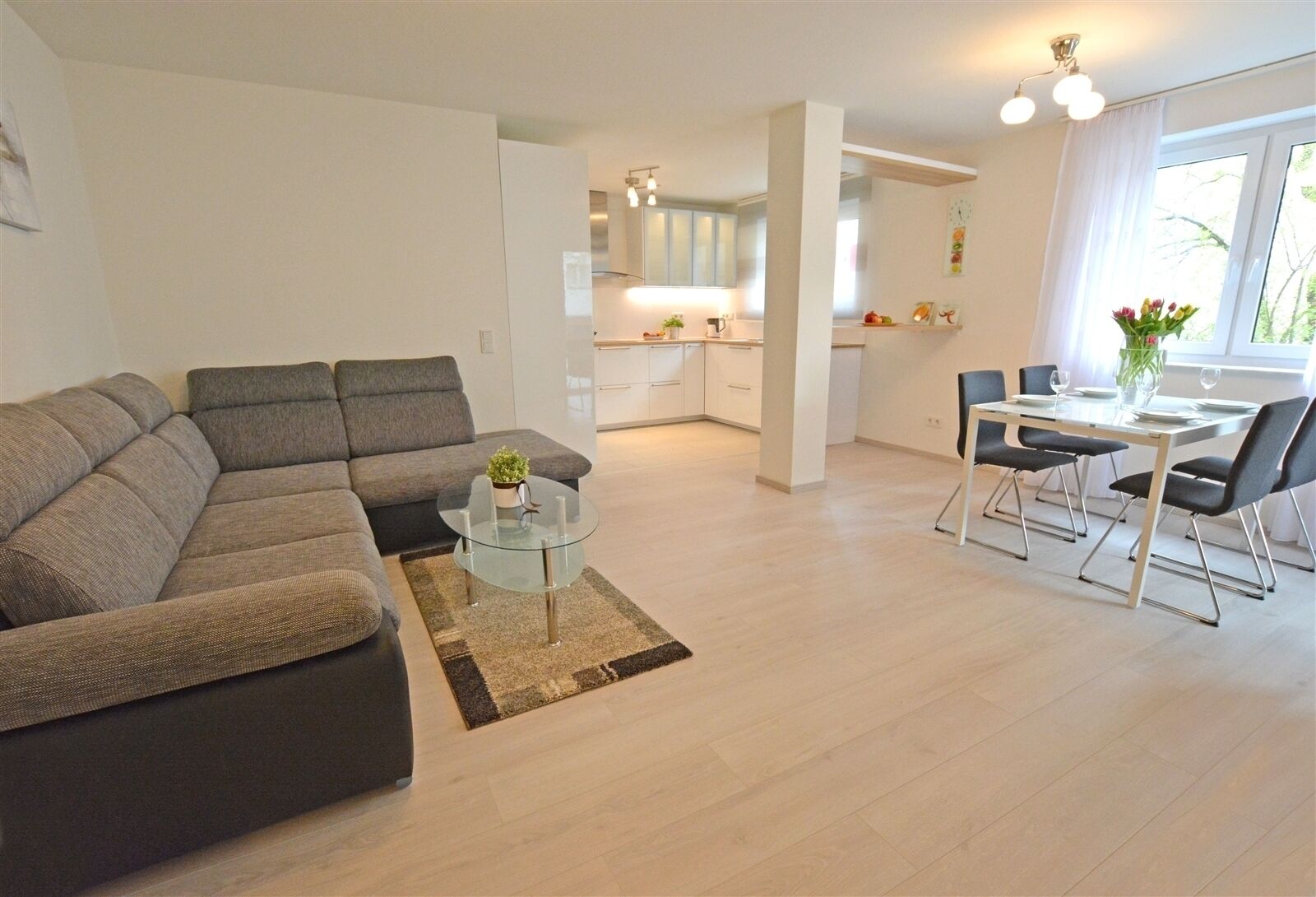 Modern and spacious 2-room comfort apartment in the spa area