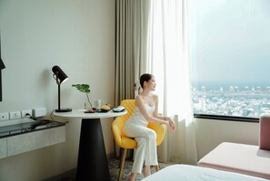 1 chambre, minibar, coffres-forts dans les chambres, bureau