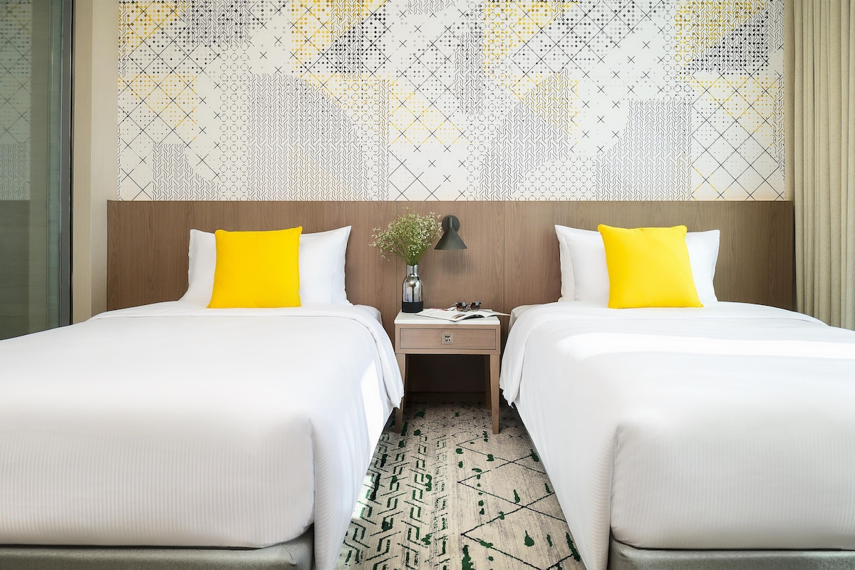 Superior Twin Room | 1 habitación, minibar, caja de seguridad en la habitación y escritorio