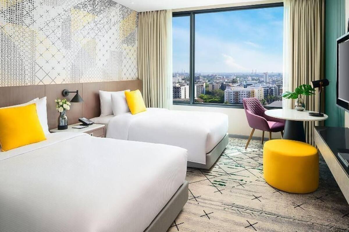1 chambre, minibar, coffres-forts dans les chambres, bureau