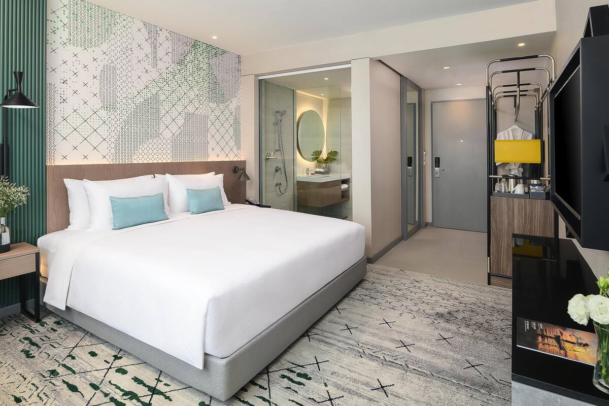 Superior King Room