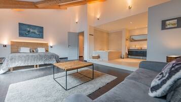 4 bedrooms, free WiFi