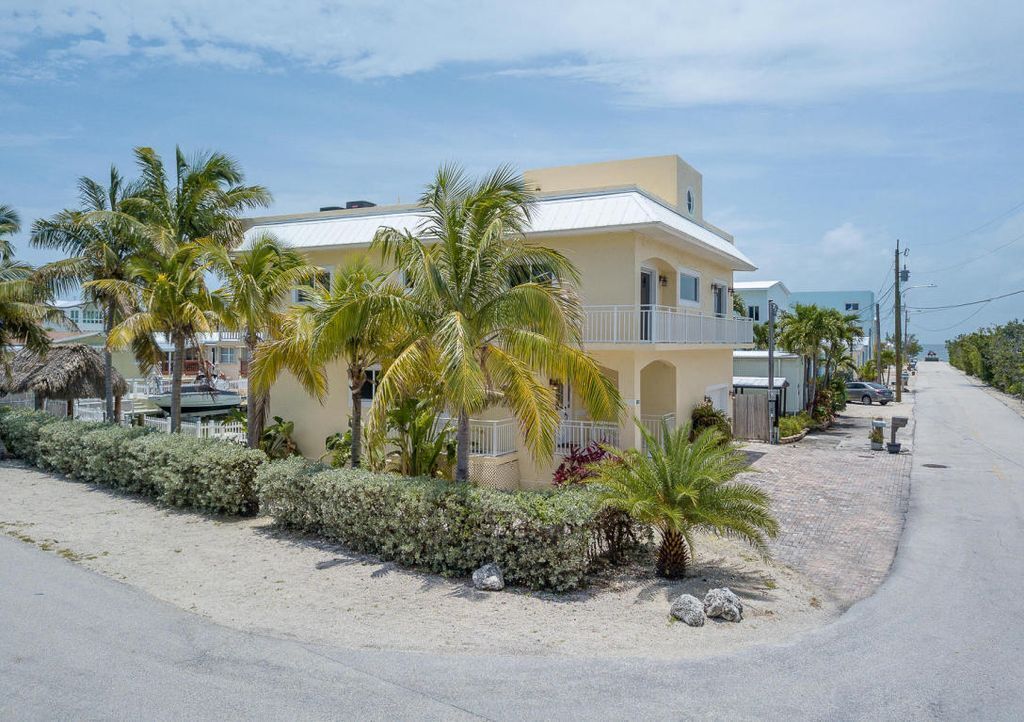 Vacation home in Paradise