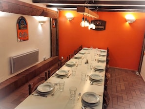 Dining - Marmonfosse Group Cottage (Taintrux)