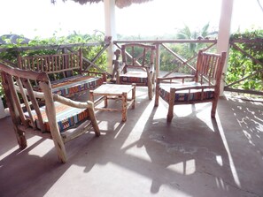 Terrace/patio - Villa in an authentic village, close to the ocean (Diébéring)