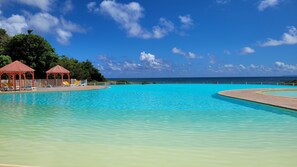 Outdoor pool - Anse des rochers - Studio Cashew (saint-françois)