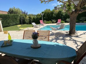 Outdoor pool, a heated pool