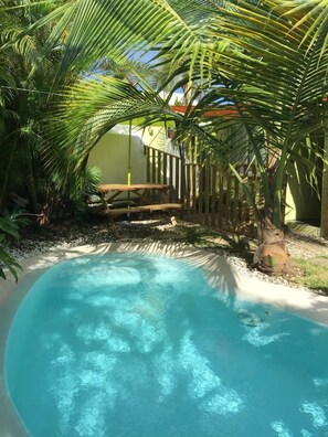 Piscine extérieure, piscine chauffée