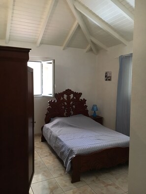 2 habitaciones, tabla de planchar con plancha y wifi gratis