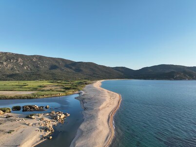 Bungalow Marcu Maurea 4 (air-conditioned) 300m from the beach.