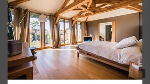 4 chambres, fer et planche à repasser, Wi-Fi, draps fournis