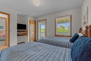 5 bedrooms, WiFi, bed sheets