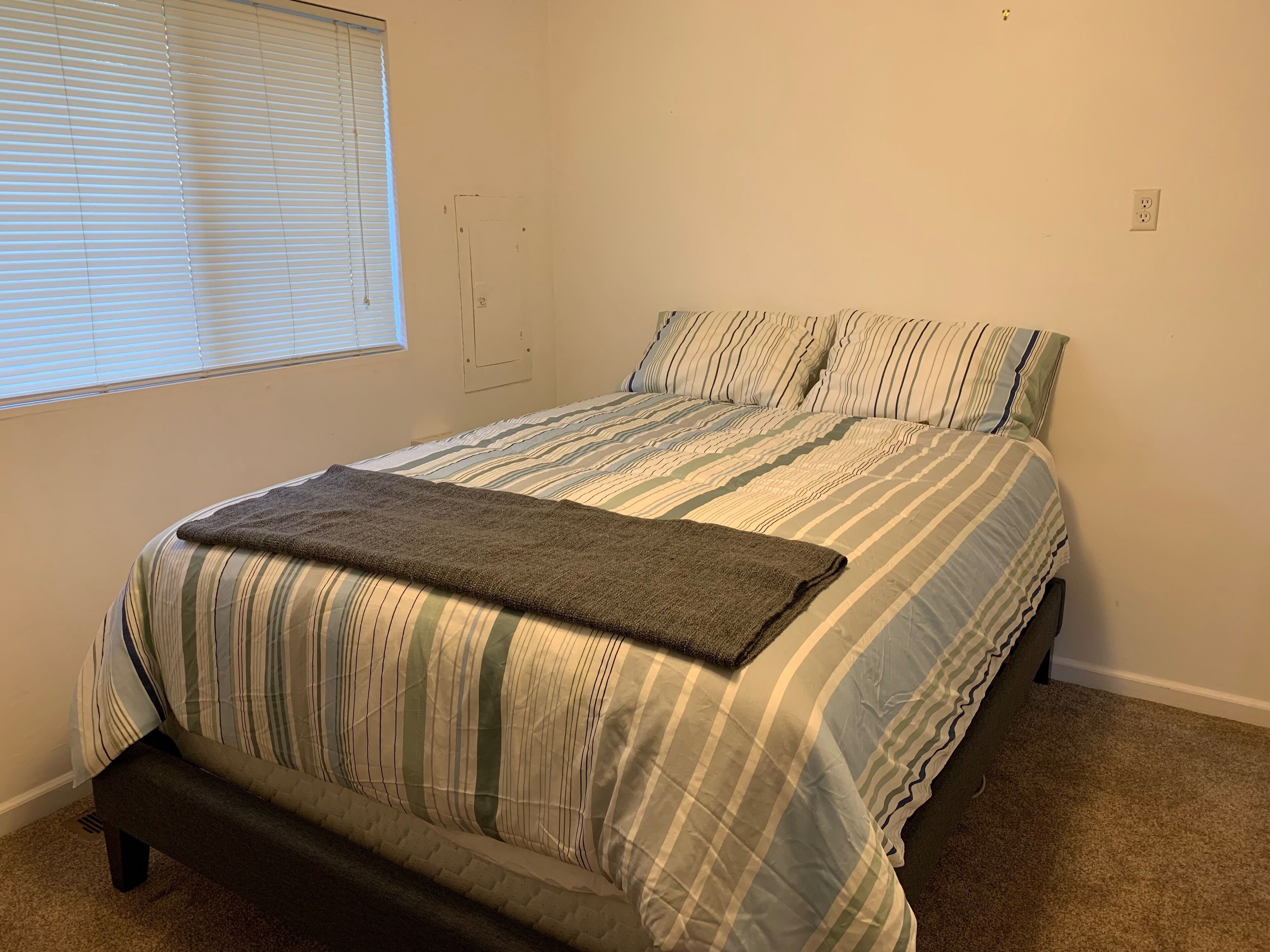 Close to Microsoft/Google- Updated 4bd/2ba Kirkland Home