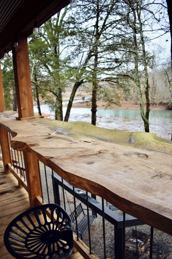 Property grounds - Majestic Moose Lodge- Oark Cabin Rentals (Oark)