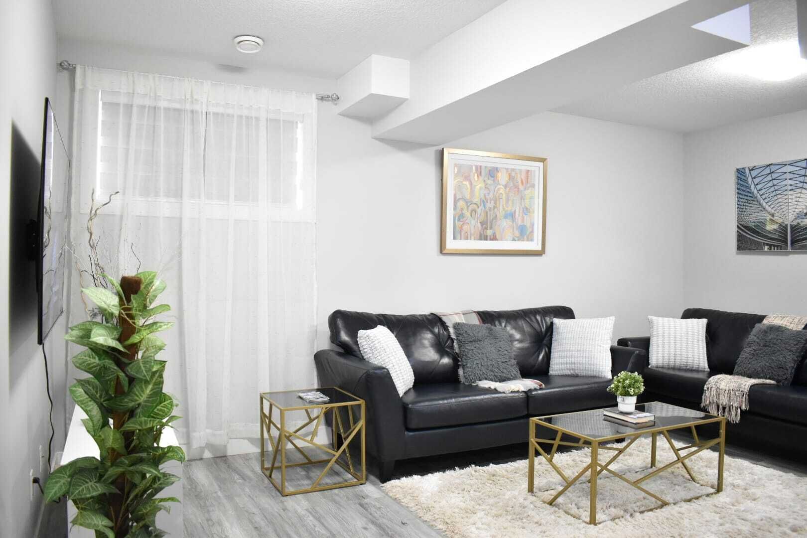 Beautifully Furnished 2 bedroom Basement Suite