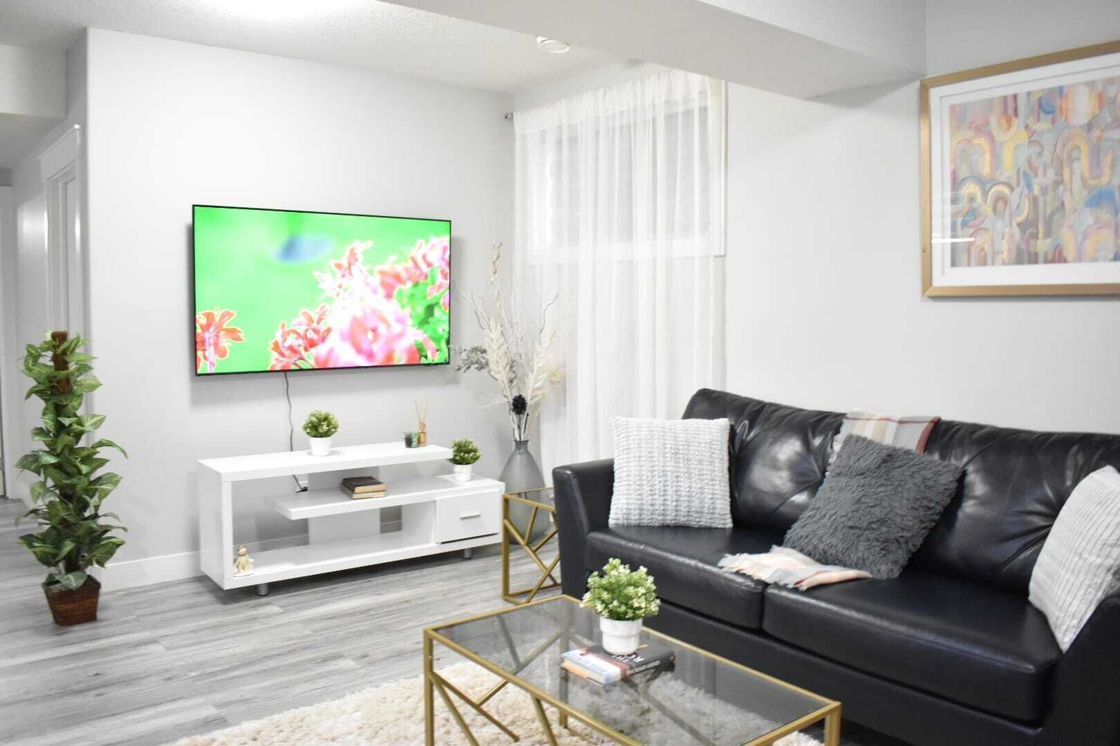 Beautifully Furnished 2 bedroom Basement Suite