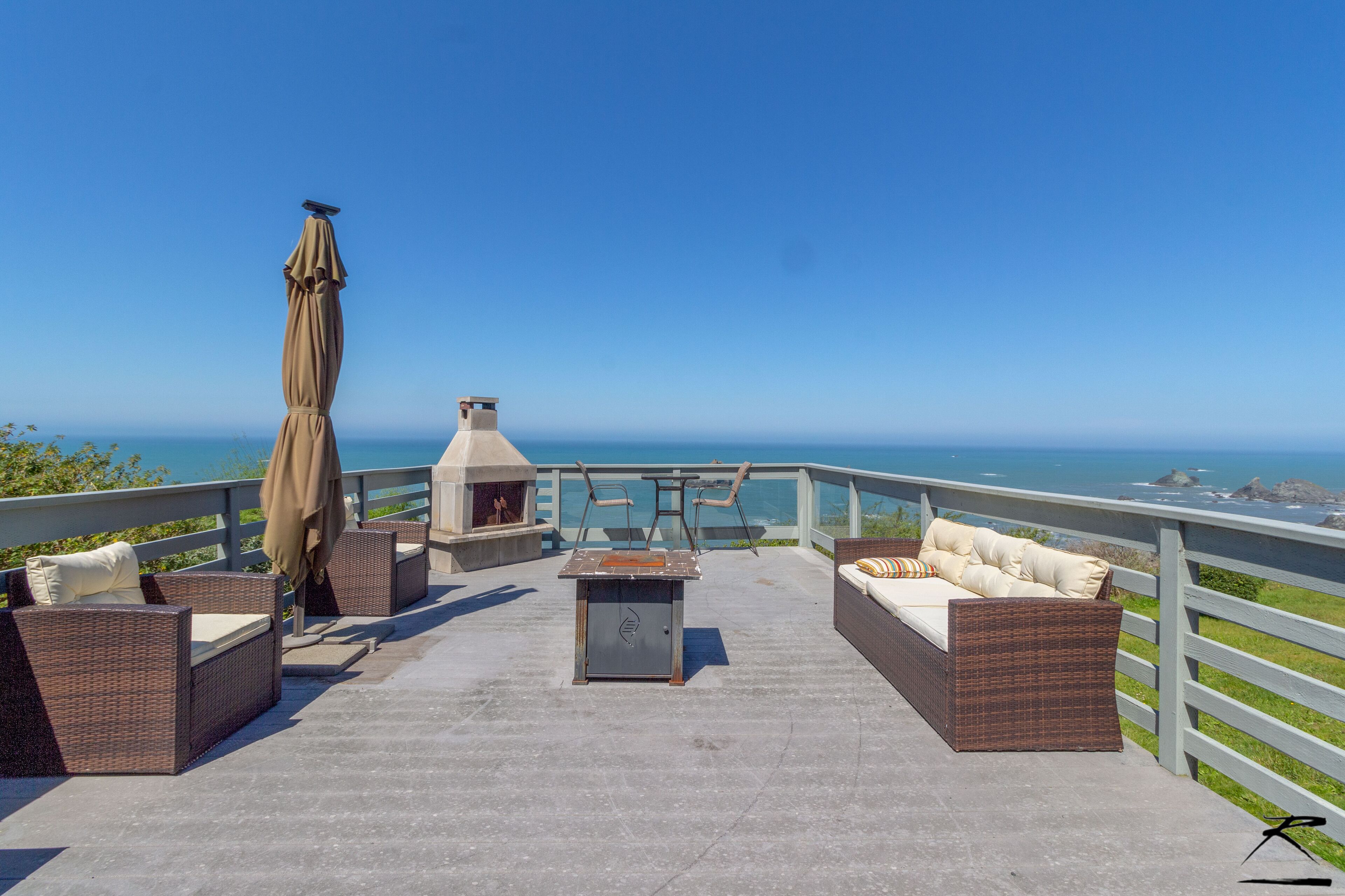 Trinidad Oceanfront Vacation Rental Sleeps up to 16