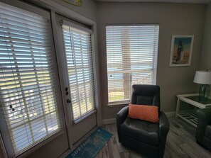 Televisión y reproductor de DVD 