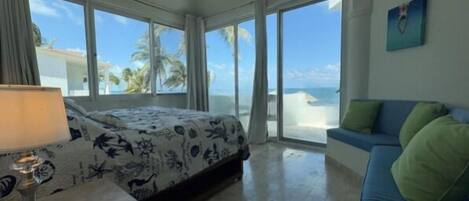 4 soverom, strykejern/-brett, reiseseng for barn og wi-fi (inkludert)