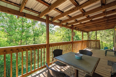 The Enchanted — A Quiet Riverside Retreat in the Heart of the Ouachita