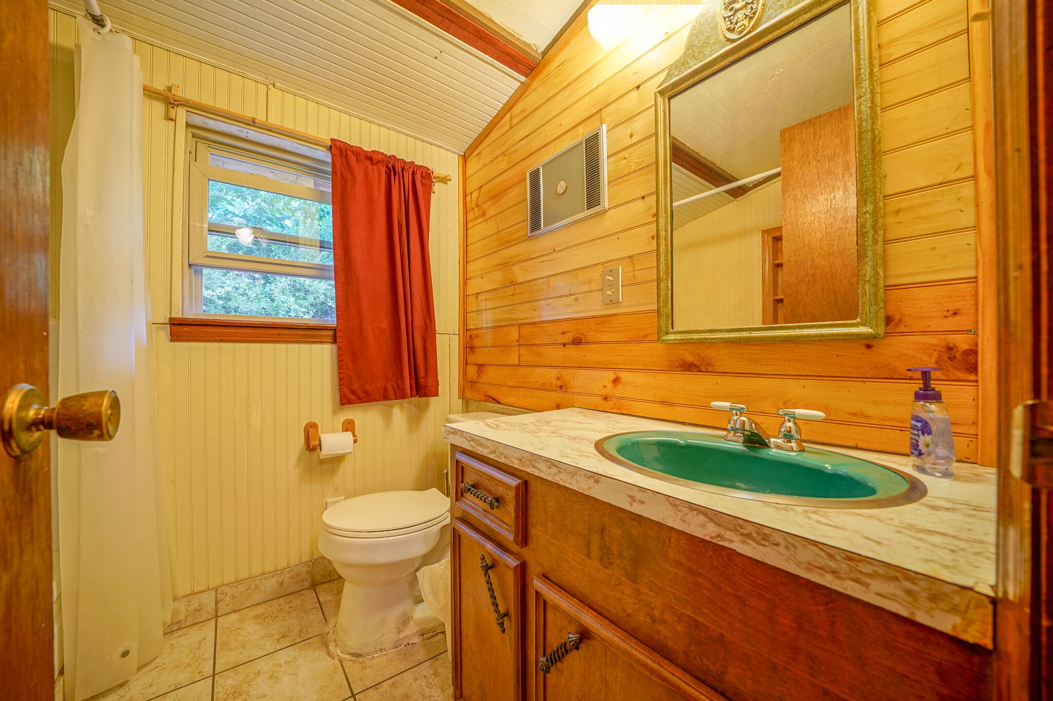 310 Feet of Little Red River. Trout Fishing World Renown!