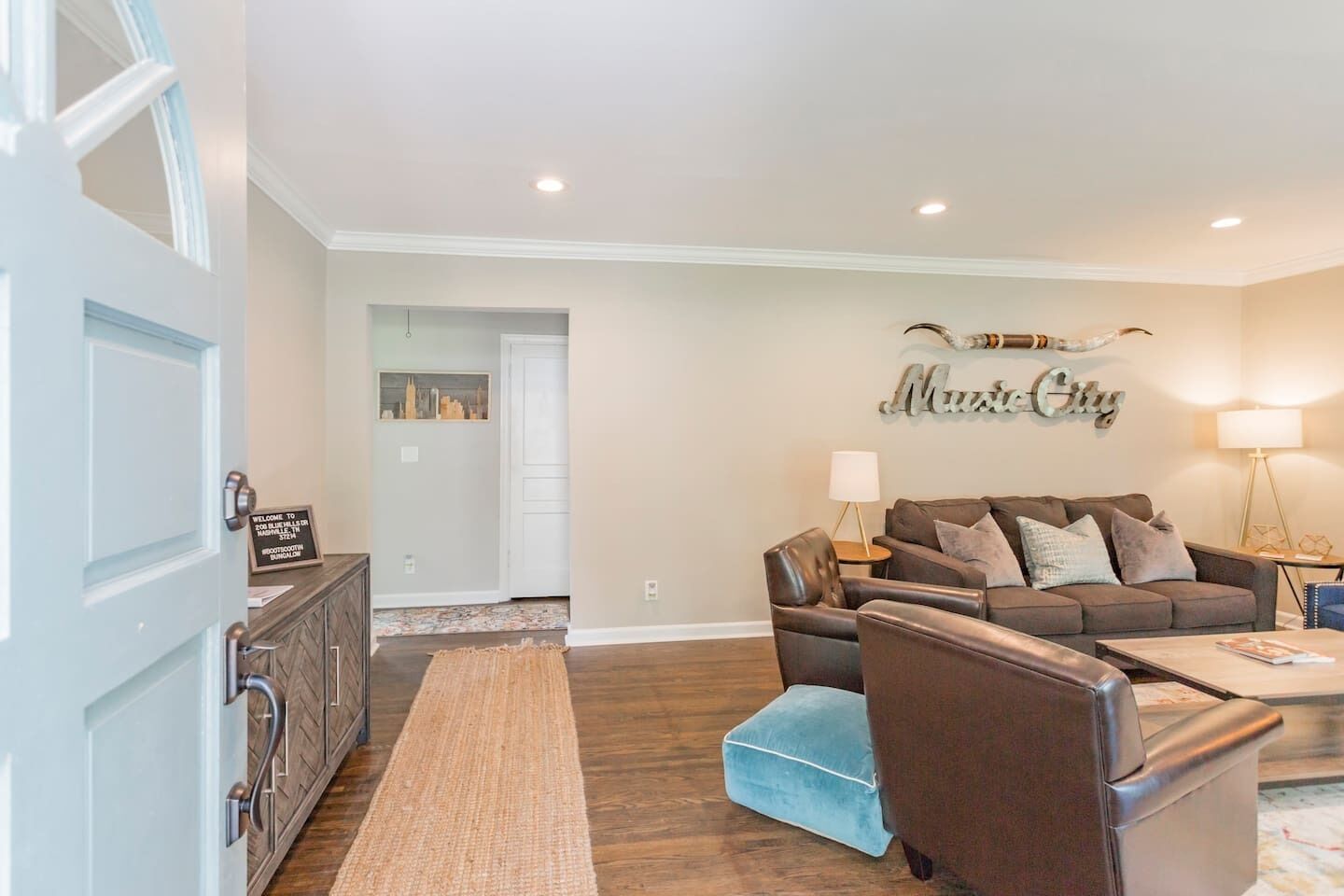 Boot Scootin' Bungalow! 4 BD/2BA- Hot Tub, 11 Beds