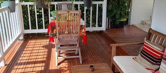 Emeraude Studio - Magnificent studio on the ground floor of a family villa.