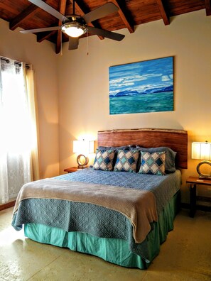 3 bedrooms, in-room safe, desk, free WiFi