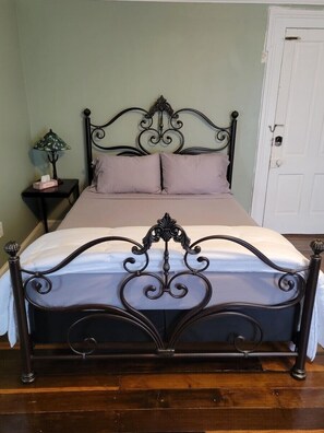 2 makuuhuonetta, Wi-Fi, vuodevaatteet