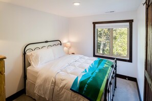 3 chambres, accès à Internet, literie fournie