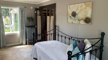 2 habitaciones, tabla de planchar con plancha, wifi y ropa de cama