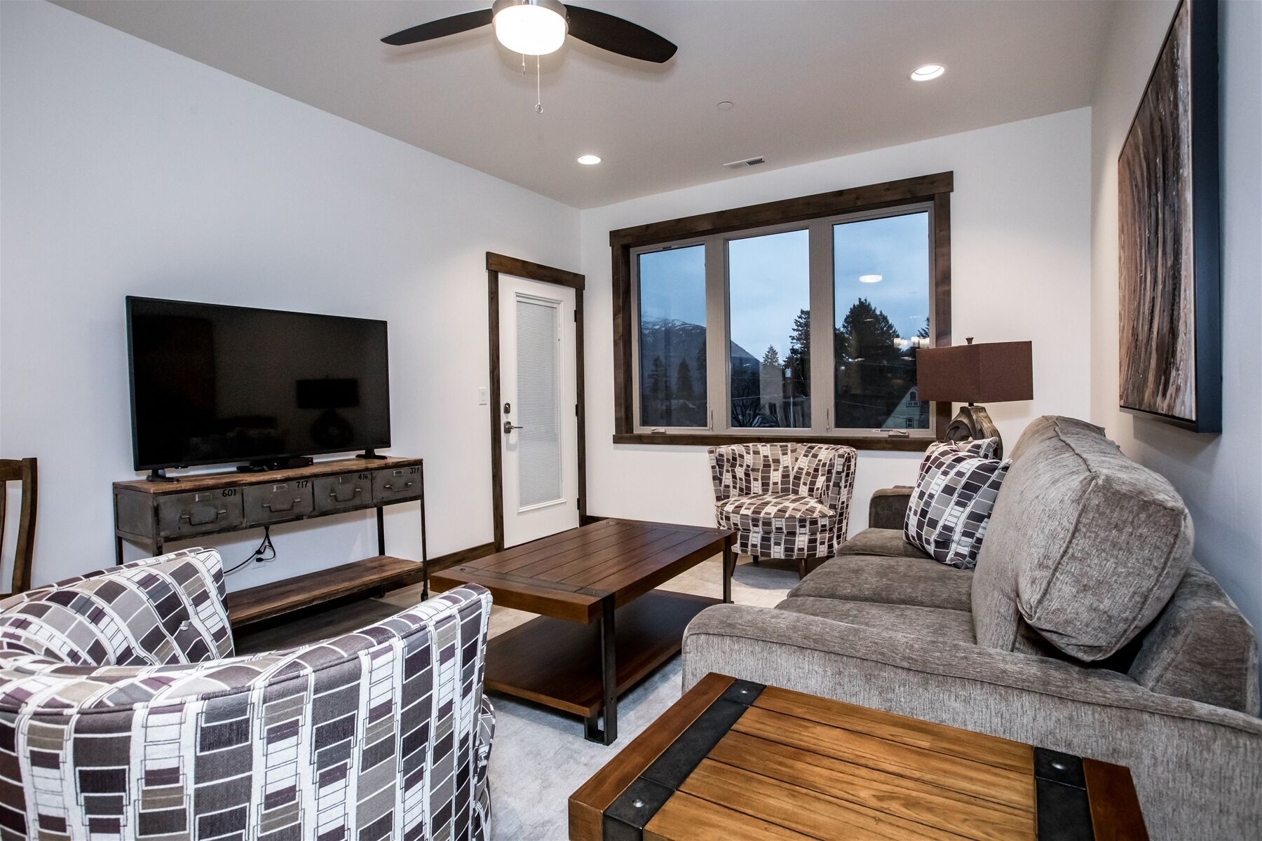 Columbia Crest 301-Luxury Condo in Columbia Falls, the gateway to Glacier!