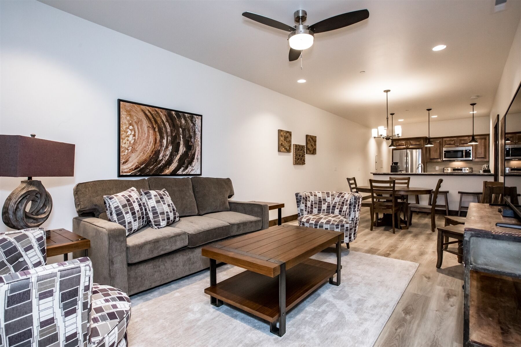 Columbia Crest 301-Luxury Condo in Columbia Falls, the gateway to Glacier!