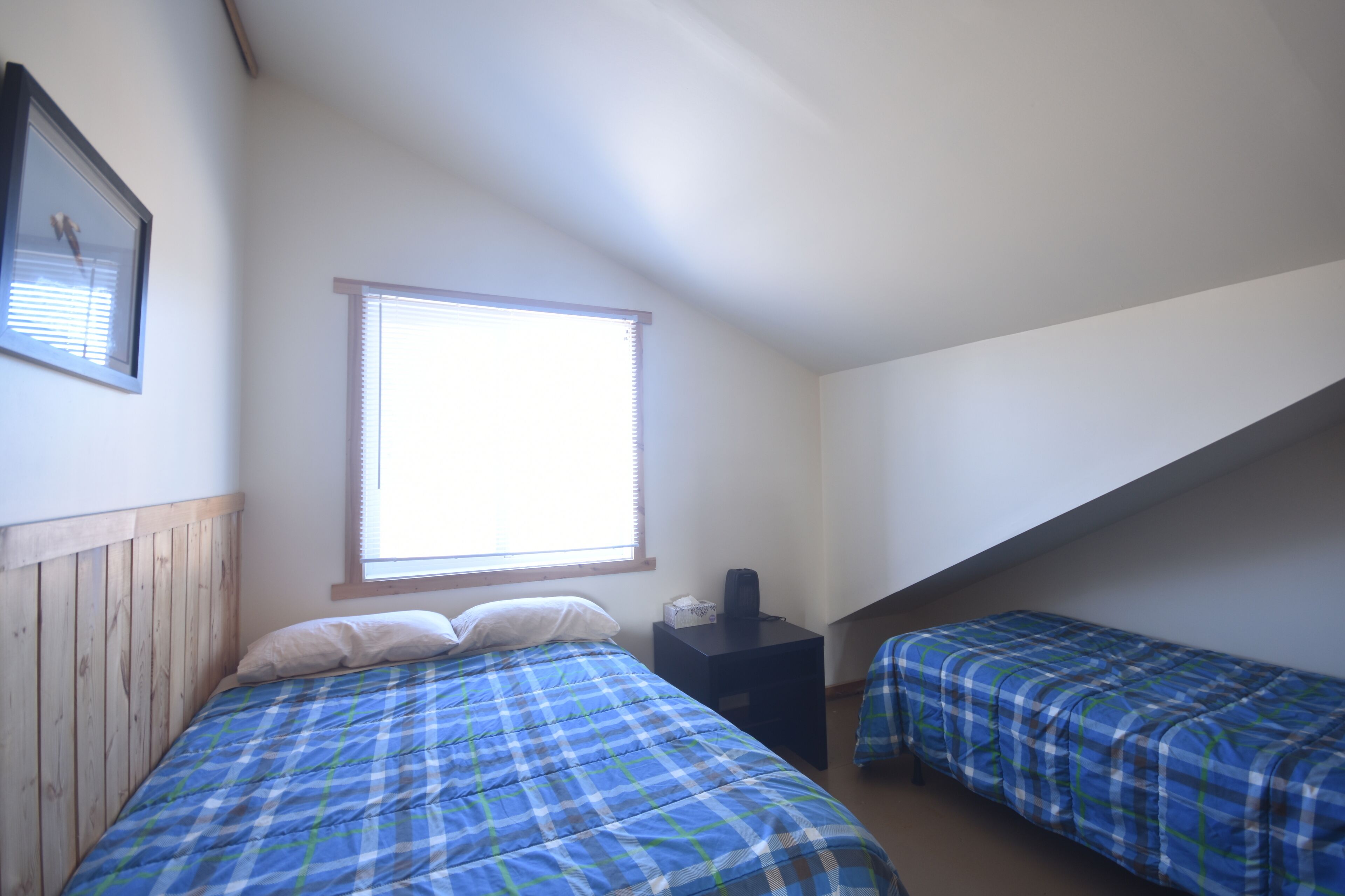 3 dormitoris, planxa i posts de planxar, wifi i roba de llit 