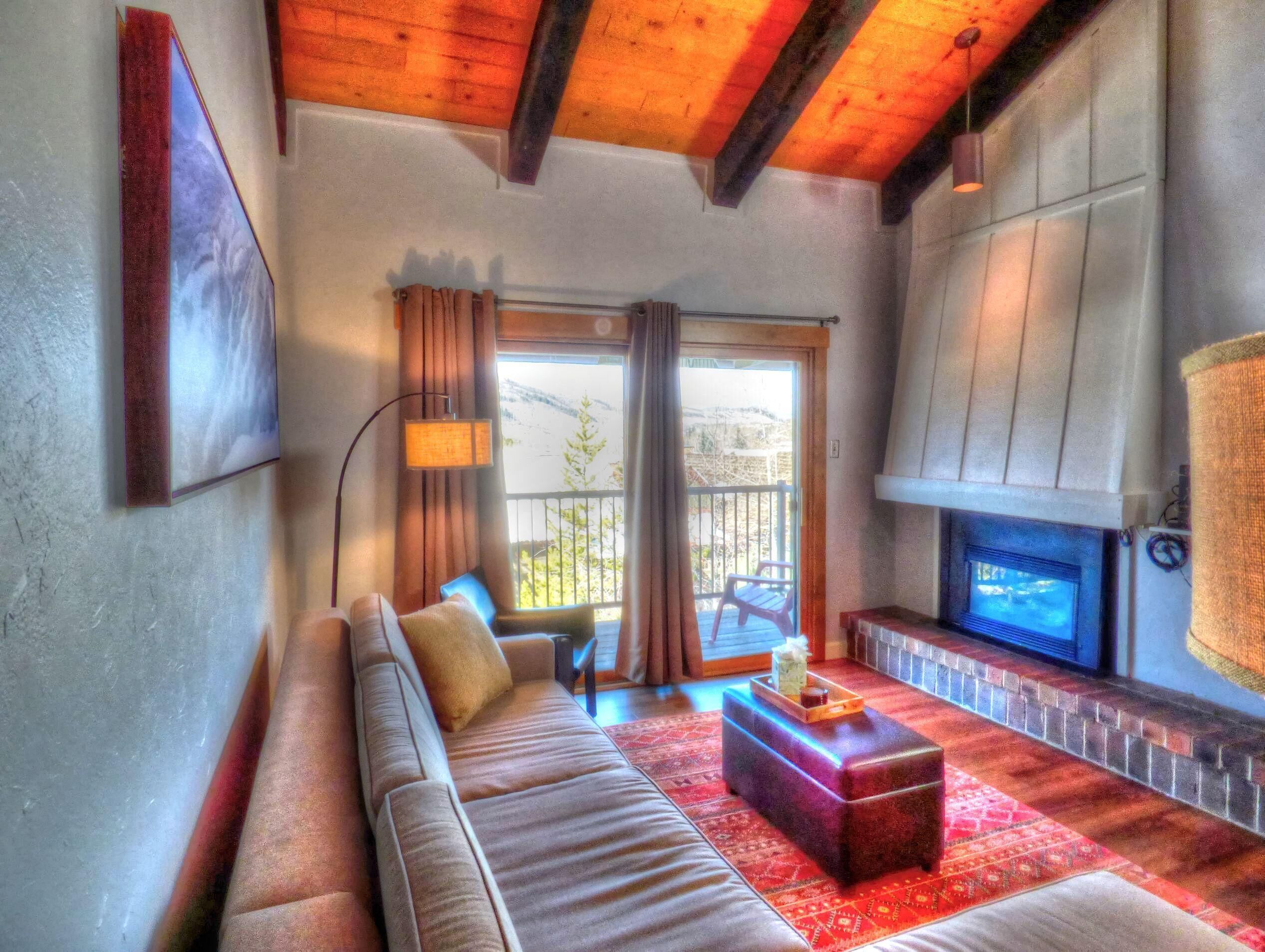 TV, fireplace, table tennis