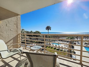 Property grounds - 1201 Villamare ~ Completely Renovated Villa with Direct Ocean Front Views! (Hilton Head Island)