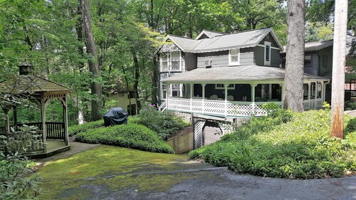 Becky's Gift on Muhlenberg