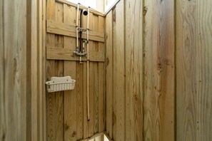 Baignoire, serviettes fournies