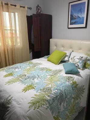 2 dormitorios, tabla de planchar con plancha, wifi y ropa de cama