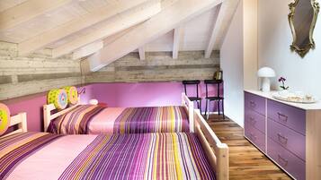 Villa, 5 Bedrooms | 5 bedrooms, iron/ironing board, free WiFi, bed sheets