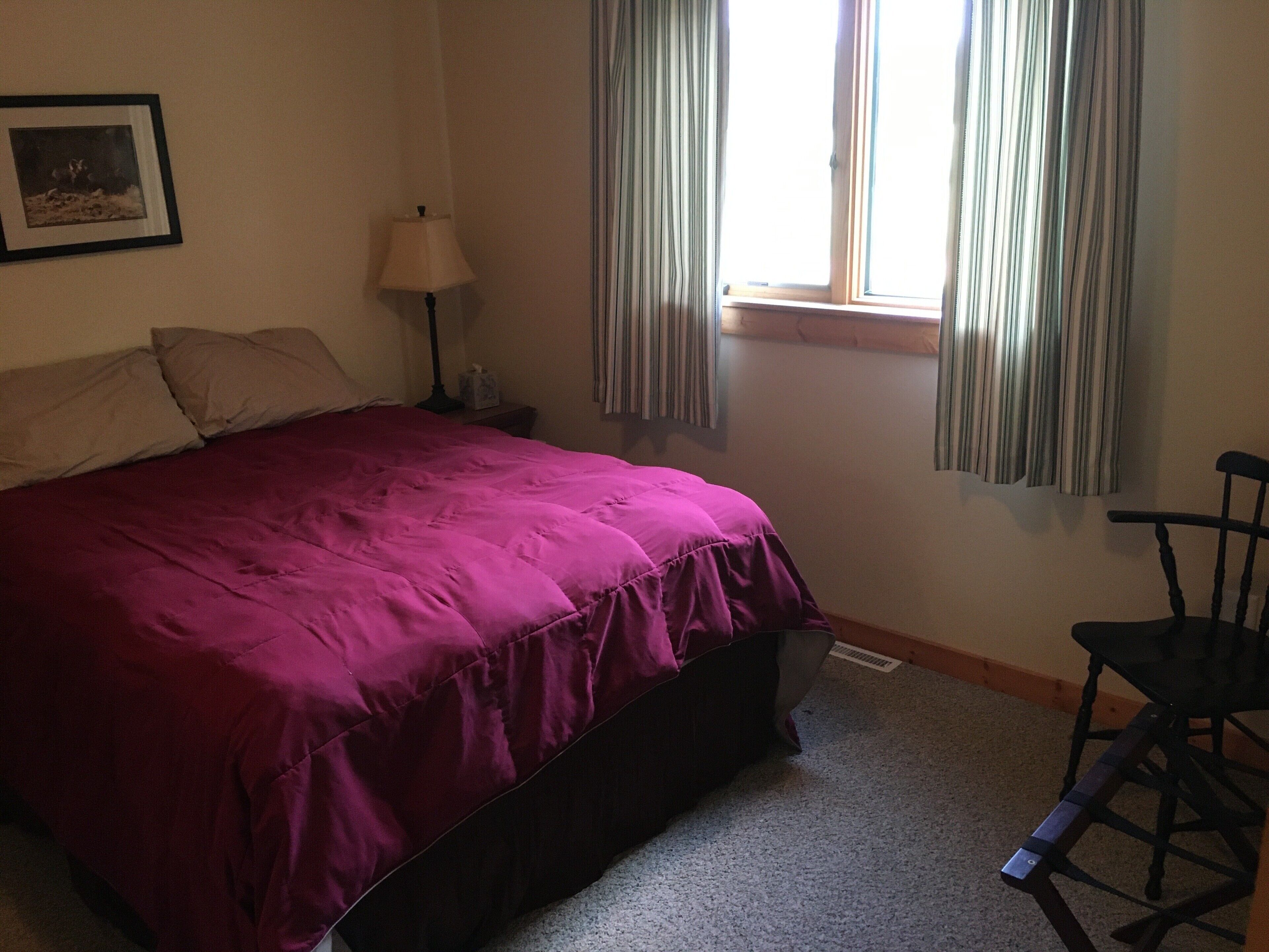 5 BR/2.5 BA Hunting & Fishing Lodge