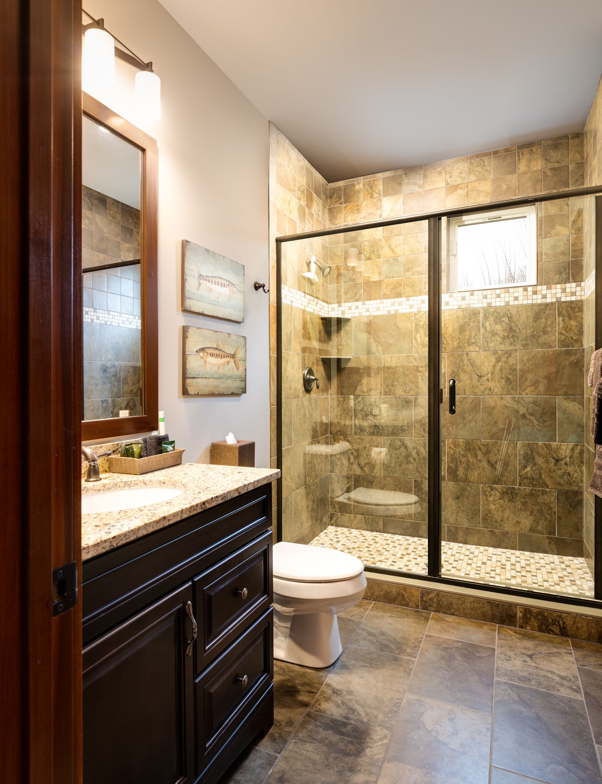 4 Bedroom Cottage, 6 miles from The Tunnel of Trees at True North Golf Club