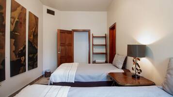 3 Schlafzimmer, Zimmersafe, Schreibtisch, kostenloses WLAN