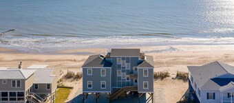 Ocean Front Home with Breath Taking Views!