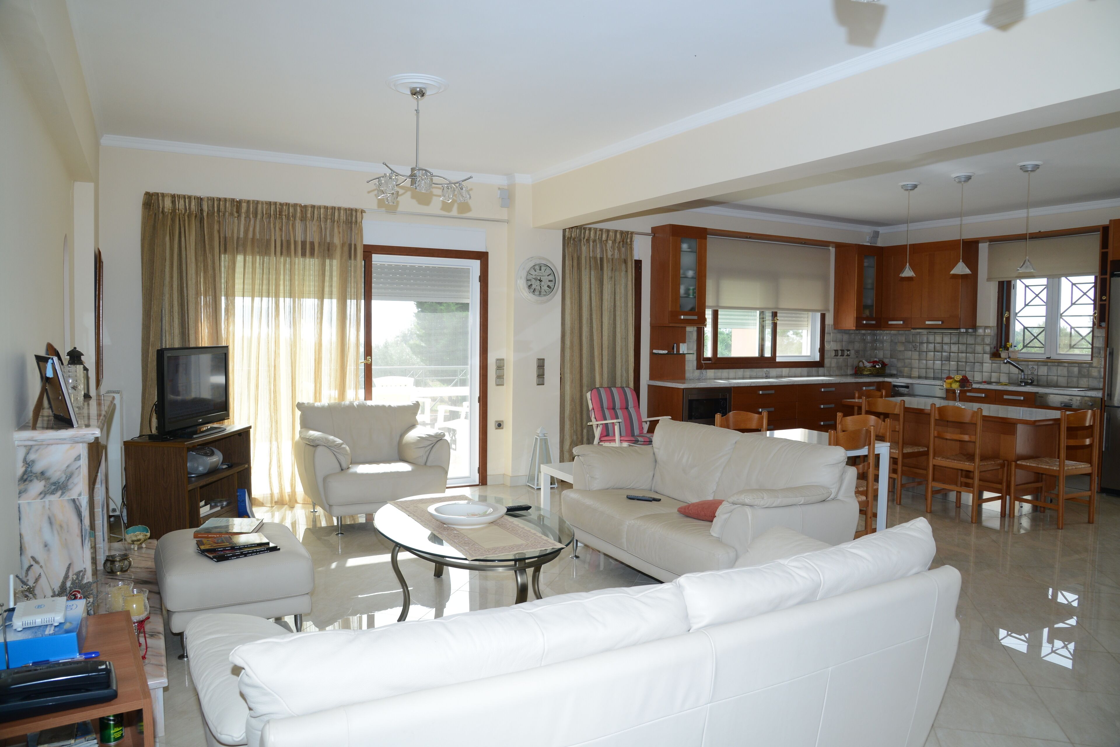 Luxury beach-front Villa 