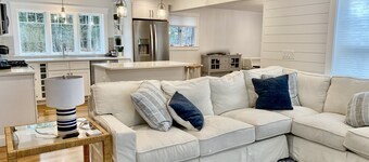 Newly Renovated Near Amazing Sunset Beach