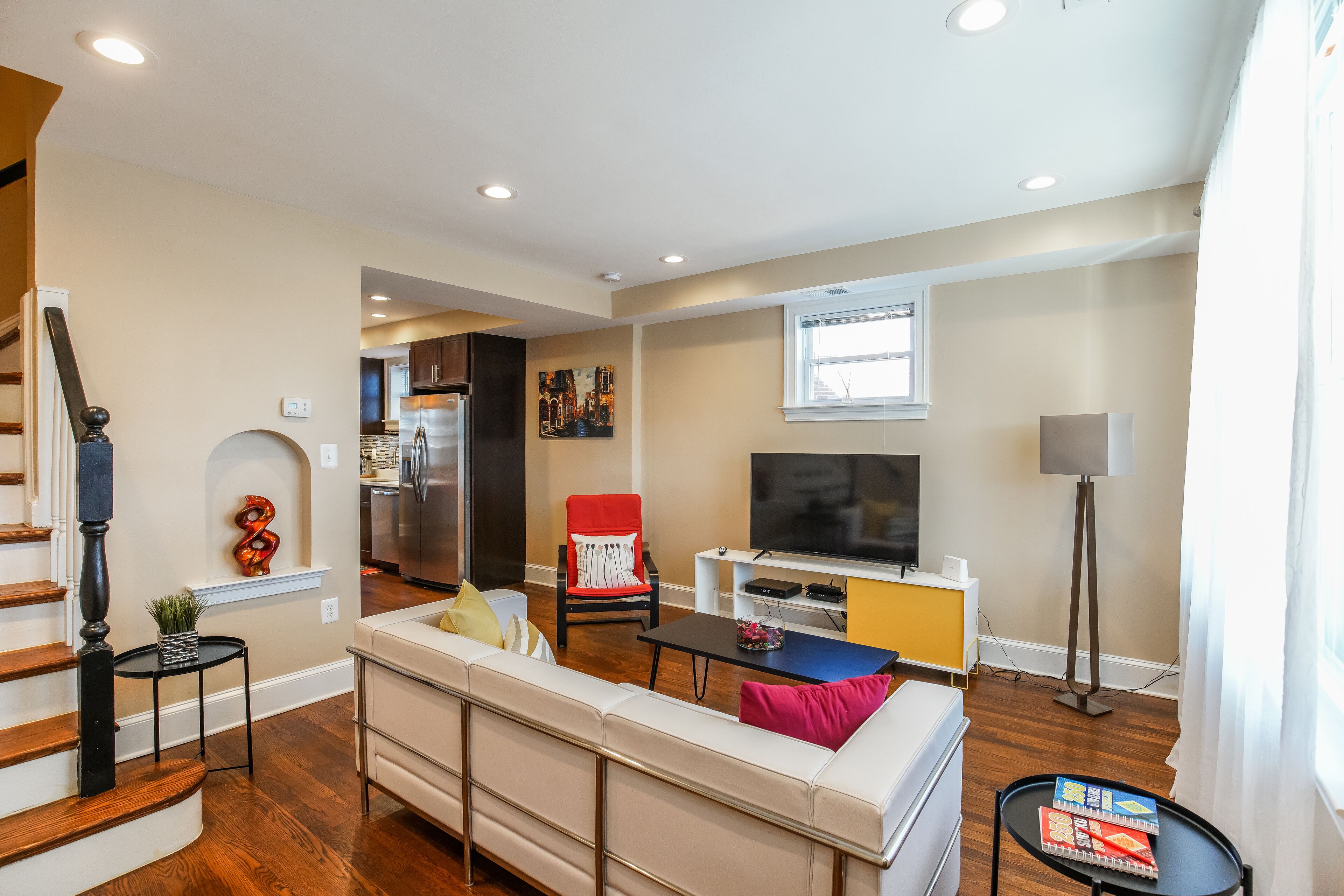 Luxurious, ideal for large groups, and two families + free parking