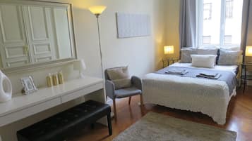 5 Schlafzimmer, Bügeleisen/Bügelbrett, WLAN, Bettwäsche