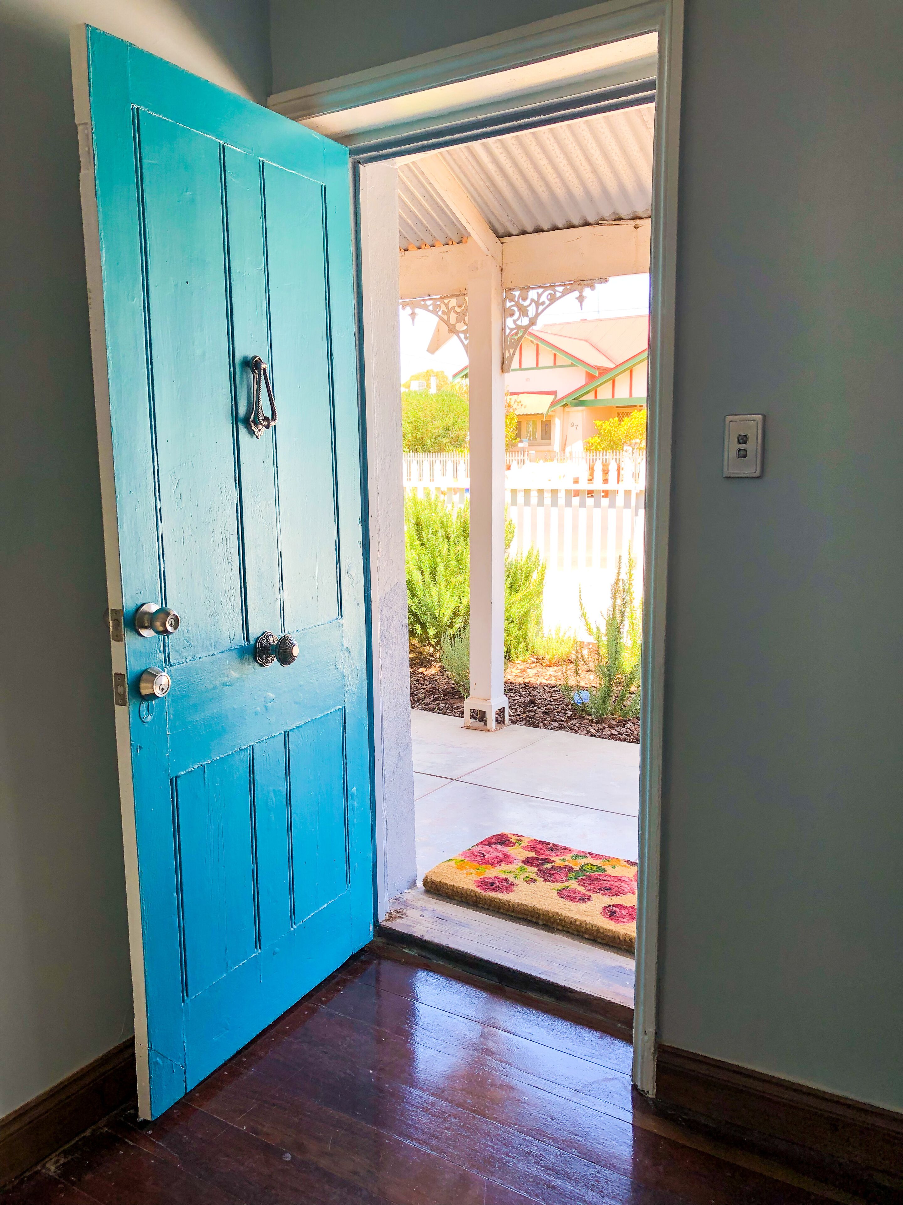 Refurbished miners cottage 5 min from Moonta Bay + free internet